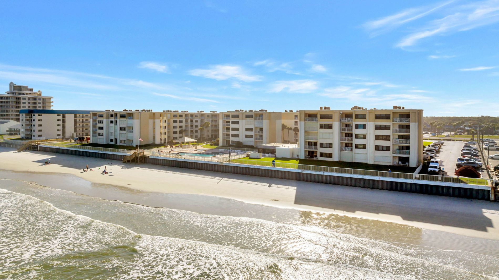 New Smyrna Beach Condo Rentals Complex